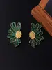 Pendientes Florales Simétricos Vintage, Pendientes Retro Estilo Corte Lujo Ligero Desgastados, Colgantes de Oreja Artísticos de Gama Alta con Incrustaciones de Diamantes Margarita Dulce