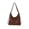 Mochila de Couro Macio Estilo Coreano com Retalhos e Padrão Trançado Nova Bolsa Tote Feminina de Grande Capacidade para o Dia a Dia Crossbody