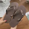 Chanclas de verano para mujer para uso en exteriores, antideslizantes, cómodas, diseño simple, adecuadas para la costa y la playa, sandalias de suela plana