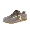 Zapatos de Entrenamiento Alemanes de Bloques de Color de Moda para Mujer Verano Retro Versátiles Nuevos 2026 Zapatos de Tabla Suela Plana Zapatos Deportivos Casuales Estilo Coreano con Cordones