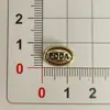 Charms de Letras Banhados a Ouro e Prata Estilo Chanel Acessórios de Cabelo Elásticos de Cabelo Faixas de Cabeça Acessórios de Joias DIY Atacado