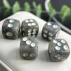 El Juego de Mesa Artesanal más Vendido de Amazon, Personalizado y Creativo, Cubos de Dados de Cristal Cuadrados de 15 mm Tallados con Puntos