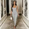 Estilo Europeo y Americano Comercio Exterior Lunares Blancos y Negros Ropa de Mujer Adelgazante Cintura Estampado Diseño de Mono Deportivo Ajustado Envoltura de Pecho Mono de Moda