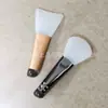 Mini Lápiz Labial Brillo Labial Brocha Difuminadora Corrector Doble Punta Brocha para Mascarilla Silicona Spa Aplicador de Mascarilla de Barro Facial