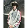Sudadera con Capucha y Chaqueta de Punto Patchwork Desconstruido Flor Blanca Gris Tres Rayas para Hombre Otoño Calle Alta Americana Caja Holgada Cuello Alto Chaqueta