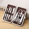 Caja de Cuero Set de 7 Piezas de Herramientas de Belleza para Manicura Fabricante Regalo Impresión de Logo Cortauñas Set de Cortauñas