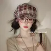Chapéu Octogonal Xadrez Retrô na Cor de Biscoito para Mulheres, Chapéu de Pintor Artístico Estilo Britânico para Outono, Chapéu Versátil e na Moda que Afina o Rosto