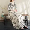 Vestido Feminino Original Estilo Francês de Manga Curta com Decote V Fino Drapado Estampado Posicionado Solto com Efeito Emagrecedor