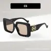 Moda Europea y Americana Estilo Nuevo Lujo Ligero Diseño de Patrón de Flor Hueca Borde Grueso Montura Grande Gafas de Sol Versátiles para Vacaciones al Aire Libre