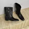 2026 Tendência Outono Inverno Novo Bico Redondo Rebite Fivela de Couro Dobrável Moda Botas Moda Feminina Emagrecimento Salto Grosso Botas de Cano Curto
