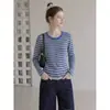 Camiseta de punto cárdigan para mujer, de rayas azules y grises, cuello redondo, manga larga, colección de otoño 2026, corte ajustado, prenda exterior que favorece la figura.