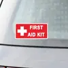 Producto de Exportación Más Vendido: Kit de primeros auxilios reflectante para mascotas con forma de abeto Cruz Roja Vinilo impermeable y resistente al sol Pegatina decorativa para coche