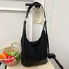 Bolsa Saco de Camurça de Luxo para Mulheres Outono/Inverno 2025 Nova Grande Capacidade Moda para o Dia a Dia Estilo Coreano Bolsa de Ombro Único Transversal