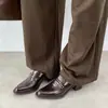 Mocassins de salto alto estilo britânico com bico quadrado para mulheres, sapatos de couro com salto grosso de 6 cm para o trabalho