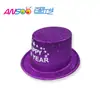 Venda direta da fábrica acampamento feliz ano novo pó de ouro chapéu alto chapéu de plástico PVC chapéu decorativo de festa de Ano Novo chapéu de impressão atacado