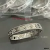 Pulseira com Contas em Ouro 18K Banhado a Ouro V Novo Estilo para Mulheres, Banhada a Ouro 18K e Cheia de Diamantes, Luxo Leve, Versátil e Não Desbota