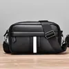 Bolso Cruzado de Hombro Único para Hombre Moda Coreana Nuevo Bolso para Hombre Casual Cuadros Ins de Moda Europea y Americana Bolso Cuadrado Pequeño Venta al por Mayor