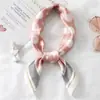 Pañuelo Pequeño de Seda Coreano Bufanda Profesional para Mujer Bufanda de Seda con Diseño de Puntos Ondulados de Moda Pañuelo Cuadrado Pequeño de 70x 70cm Decoración