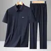 2026 Nueva Camiseta de Manga Corta de Verano para Hombre Traje de Papá Camiseta Casual Fresca Transpirable de Seda Helada para Hombres de Mediana Edad