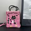 Bolso cuadrado pequeño para mujer, diseño de nicho, nuevo bolso de punto con dibujos animados para teléfono móvil, bolso bandolera de hombro para ir al trabajo.