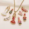 Diyd Colgante de Gota de Aceite de Belleza Urbana Acero Inoxidable Tacón Alto Labial Encanto Cadena de Acero de Titanio Encanto de Pendiente Accesorios