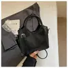 Bolsa de balde de mão de nicho coreana de verão para mulheres, nova tendência da moda 2026, grande capacidade, para trabalho, ombro, transversal