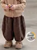 Conjunto infantil para meninas: casaco de outono para bebê menina, cachecol infantil de bolinhas de designer, suéter, conjunto de duas peças com calça xadrez de abóbora