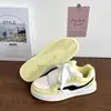 2026 Nuevas Zapatillas Retro de Suela Gruesa Color Crema Amarillo para Mujer, que Aumentan la Altura, Zapatos Blancos Casuales Transpirables, Zapatos Versátiles de Moda