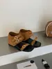 [] Zapatos de Mujer Estilo Francés Primavera 2026 con Hebilla de Cinturón, Punta Cuadrada, Diseño Hueco, Boca Baja, Tacón Oculto y Sandalias de Cuña