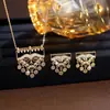 Conjunto de Colar e Brincos de Zircônia Light Luxury Acessórios para Vestido de Noiva Feminino Joias Árabes do Oriente Médio Brilhantes em Forma de Gota D'água