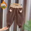 Pantalones elegantes y lindos con forro de felpa para niños y niñas, perfectos para otoño e invierno, diseñados como una capa exterior cálida para bebés y niños pequeños.