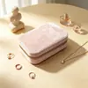 Caja de joyería antioxidante de fábrica, caja de embalaje para accesorios de cuero, caja de almacenamiento para anillos, pendientes, pulseras con personalización de logotipo