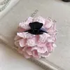 Pinza para el pelo con flor de encaje estilo vacación romántica de principios de primavera, pasador atmosférico nuevo y moderno, pinza de tiburón hecha a mano con flor de rosa