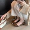 ¡En stock, se envía al instante! Zapatos de Commuter Cuadrados de Moda y Versátiles, Nuevo Clásico, con Hebilla Cuadrada Rv y Tacón de Gatito para Mujer, Primavera