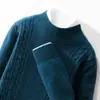 Suéter pullover masculino de lã 100% pura, espesso, com sete agulhas, padrão torcido resistente, gola alta, nova peça de base de manga longa para outono e inverno