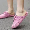Chanclas de plástico de verano para mujer con cordones y malla, zapatillas de casa, moda estilo coreano, zapatos con agujeros, sandalias cerradas huecas para mujer