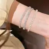 Pulseira de Zircônia Torcida Hueca Luxo Leve Retrô High-End Temperamento de Nicho Versátil Pulseira Atacado para Mulheres
