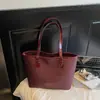 Nova Bolsa Tote Grande Capacidade Estilo Americano Feminina Casual Faculdade Simples para o Dia a Dia Retro Bolsa de Ombro Bolsa Feminina da Moda