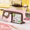 Estuche para Lápices Estilo Japonés Ins Lindo Trébol de Cuatro Hojas Temática de Mascotas, Alto Valor Estético, Diseño Único, Resistente a las Manchas, Bolsa de Papelería de Gran Capacidad