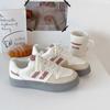 Beier estilo coreano casual estudiante blanco zapatos 2023 otoño e invierno de corte bajo chic zapatos de tabla transpirables estudiante combinan con todo Zapatos de Tabla