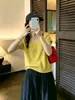 Camiseta de Tricô Manga Curta com Gola U para Mulheres, Direto da Fábrica, Estilo Coreano, Top Slim Fit, Guangzhou Shisanxing Em Estoque