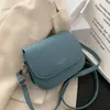 Bolso Bandolera de Silla de Montar para Mujer 2022 Nuevo de Moda Verano Simple Moderno Elegante Pequeño Bolso de Hombro para Niñas