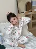 Pijama de niña estilo coreano, modelos de primavera y otoño, ropa infantil de manga larga para niñas, conjunto de ropa de casa de dibujos animados lindo y elegante para niños