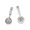 Accesorios de joyería DIY de aleación mini colador pala utensilios de cocina colgante pulsera collar colgante venta caliente transfronteriza