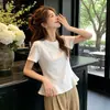 Camiseta Feminina Ruffled de Manga Curta que Marca a Cintura 2026 Verão Novo Estilo de Moda Camiseta Feminina de Manga Curta com Gola Redonda Slim Fit