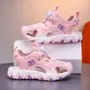 Sandalias Cerradas para Niños Verano 2025 Nuevas Transpirables Antideslizantes Suela Suave Zapatos de Playa para Niños Txh0322
