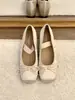 Nova chegada: Sapatos Femininos de Salto Baixo com Laço Francês para Aumentar a Altura, Outono 2026, Sapatos Mary Jane de Tira Única para Ballet