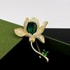 Broches de Flor de Esmeralda para Mulheres Acessórios de Alta Qualidade Pins Exquisitos e Elegantes Decorações de Casaco de Terno