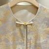 Colete de Brocado Song Tecido Dourado de Luxo Leve para Mulheres 2026 Novo Estilo Gola Redonda Elegante Jacquard Novo Estilo Chinês Colete para Mulheres A3846