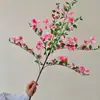 Decorações de Quarto de Casamento Atacado, Flores Artificiais, Arranjos de Casamento Festivos Vermelhos de Alta Qualidade, Arranjos de Flores de Casamento, Flores Artificiais de Cesta Abraço, Flores Artificiais